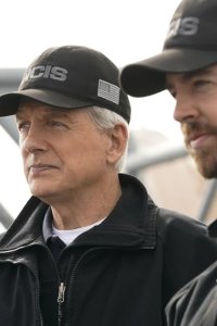 NCIS – S16E15 – Crossing the Line