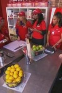 The Apprentice – S14E01 – May the Gods of Good Pies Be with Us