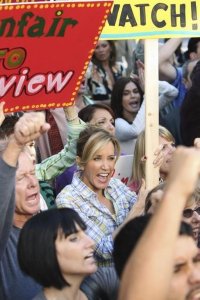 Desperate Housewives – S07E10 – Down the Block There’s a Riot
