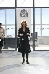 Doctor Who – S02E12 – Army of Ghosts