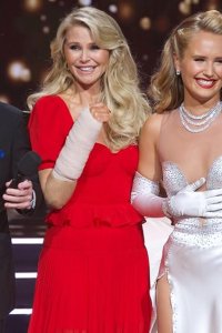 Dancing with the Stars – S28E01 – 2019 Season Premiere