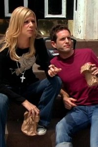 It’s Always Sunny in Philadelphia – S02E03 – Dennis and Dee Go on Welfare