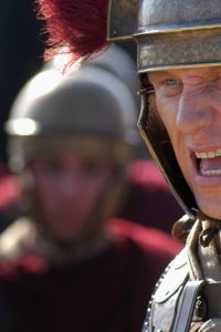 Rome – S01E03 – An Owl in a Thornbush