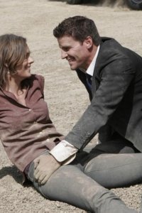 Bones – S02E09 – Aliens in a Spaceship