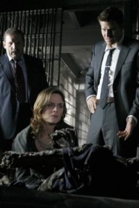 Bones – S02E12 – The Man in the Cell