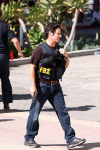 Numb3rs – S06E09 – Con Job