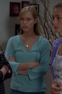 H2O: Just Add Water – S02E01 – Stormy Weather