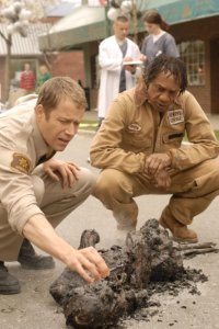 Eureka – S02E01 – Phoenix Rising