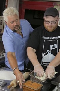 Diners, Drive-ins and Dives – S27E09 – College-Town Champs