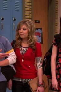 iCarly – S04E06 – iStart a Fan War