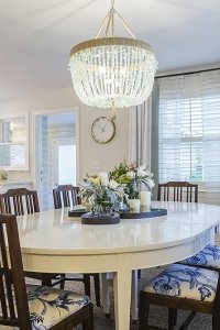 Love It or List It – S14E06 – Small House, Great Neighborhood