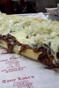 Man v. Food – S02E08 – Philadelphia, PA