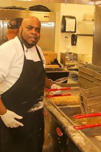 Man v. Food – S06E14 – Nashville, TN