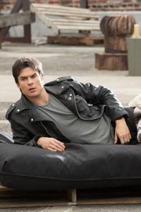 The Vampire Diaries – S04E17 – Because the Night