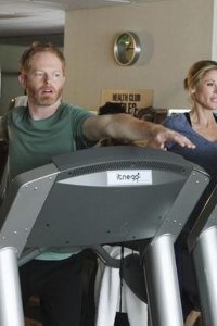 Modern Family – S02E04 – Strangers on a Treadmill