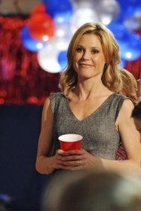 Modern Family – S02E10 – Dance Dance Revelation