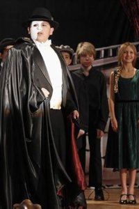 Modern Family – S04E14 – A Slight at the Opera