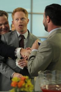 Modern Family – S06E01 – The Long Honeymoon