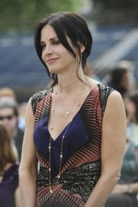 Cougar Town – S01E23 – Breakdown