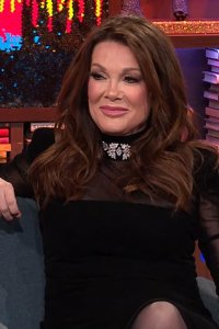 Watch What Happens Live with Andy Cohen – S20E46 – Lisa Vanderpump