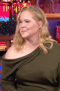 Watch What Happens Live with Andy Cohen – S20E98 – Amy Schumer