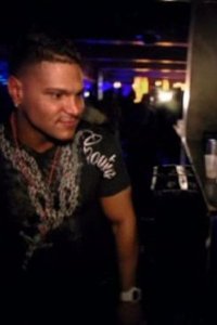 Jersey Shore – S03E11 – Gym, Tan, Find Out Who Sammi Is Texting