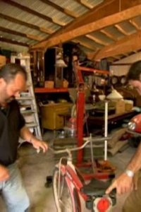 American Pickers – S01E02 – Super Scooter