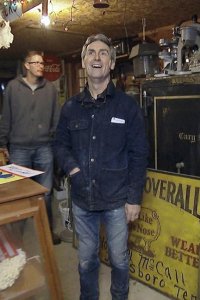 American Pickers – S17E06 – Something Weird Here