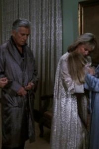 Dynasty – S07E23 – The Dress