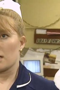 Casualty – S07E16 – The Ties That Bind