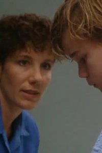 Casualty – S09E12 – Under the Weather