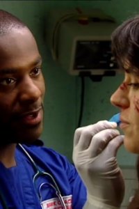 Casualty – S13E10 – It’s Good to Talk