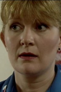 Casualty – S14E12 – Sins of the Mother