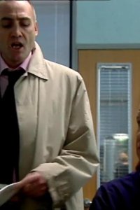 Casualty – S16E36 – The Sting