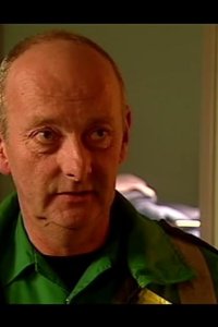 Casualty – S18E31 – I Love You, I Hate You