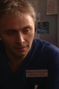 Casualty – S20E24 – Out of the Past