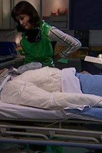 Casualty – S21E13 – The Edge of Fear
