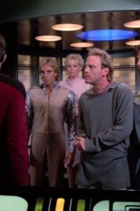 Star Trek: The Next Generation – S01E21 – Symbiosis