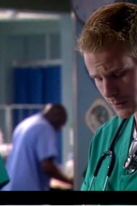 Casualty – S25E16 – Season of Goodwill