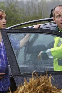 Casualty – S27E04 – An Amateur Sport