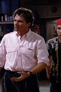 Wings – S03E07 – Crate Expectations