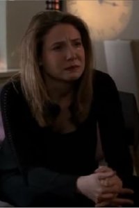 Law & Order – S13E19 – Seer