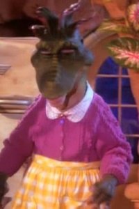 Dinosaurs – S02E02 – Family Challenge