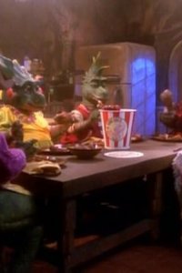 Dinosaurs – S02E06 – Employee of the Month