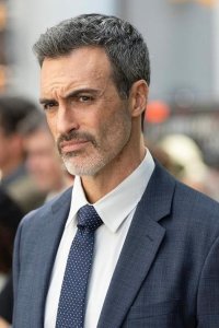 Law & Order – S24E05 – Report Card
