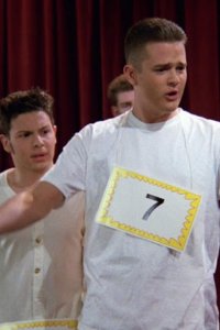 Step by Step – S07E15 – The Half Monty