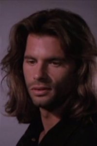 Renegade – S01E09 – The Talisman