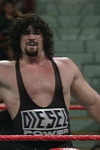 WWE Raw – S04E39 – New and Improved?