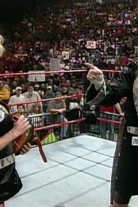 WWE Raw – S04E97 – Hunting the White Rhino
