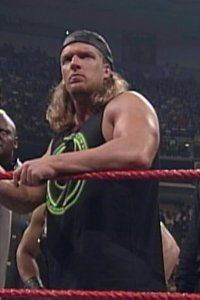 WWE Raw – S06E78 – Stone Cold Steve Austin vs. The Undertaker